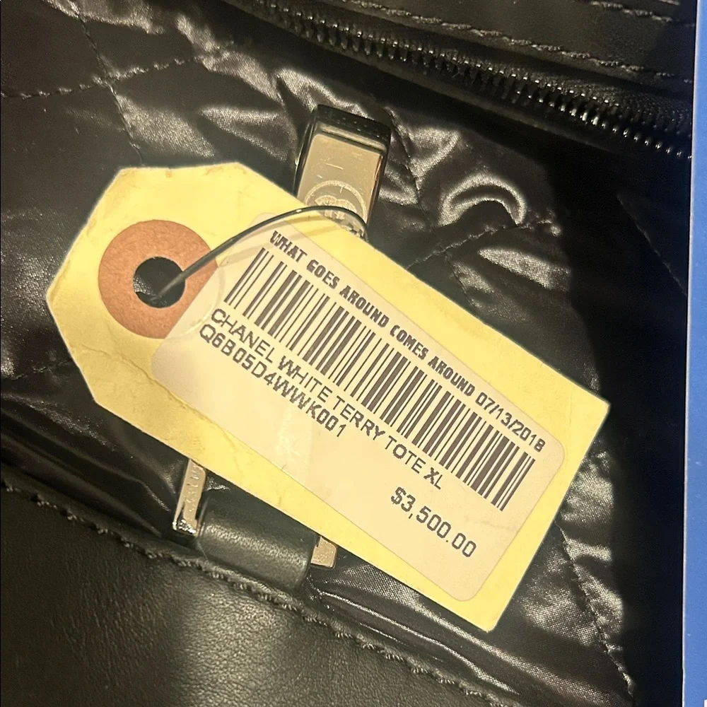 Chanel Elegant Cream Tote / beach Bag with tags! - Picture 14 of 16